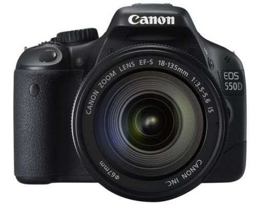 Canon EOS 550D 18-135 IS DSLR Fotoğraf Makinesi