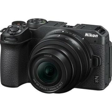 Nikon Z 30  16-50mm Aynasız Fotoğraf Makinesi
