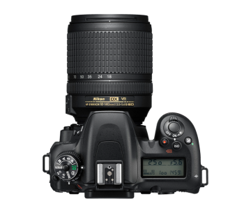 Nikon D7500 + 18-55 Lens + Hafıza Kartı + Sırt Çantası