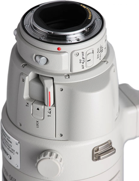 Canon EF 200-400mm 1.4x Extender f/4L IS USM Lens