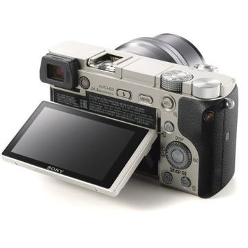 Sony Alpha A6000 16-50mm Gümüş Renk Aynasız DSLR Fotoğraf Makinesi