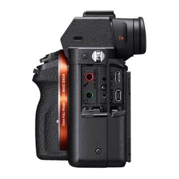 Sony A7R II + 24-70mm FE Aynasız 4K DSLR Fotoğraf Makinesi