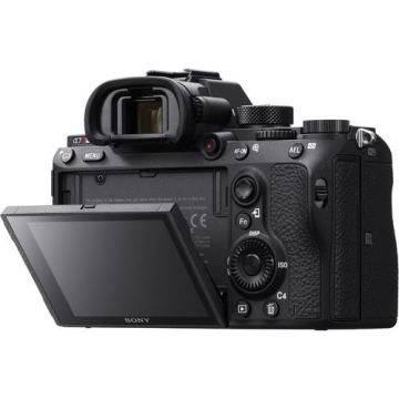 Sony A7R III Aynasız 4K DSLR Fotoğraf Makinesi