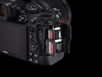 Nikon Z5 24-50mm f/4-6.3 Lensli Kit