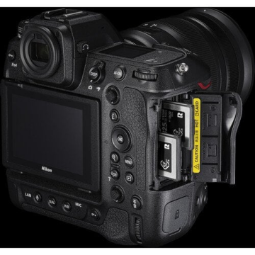 Nikon Z9 Body Aynasız Dijital Fotoğraf Makinesi
