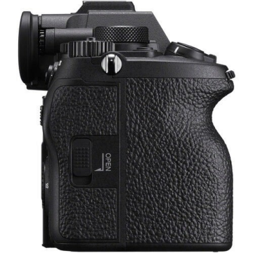 Sony A7R V Body Aynasız DSLR Fotoğraf Makinesi